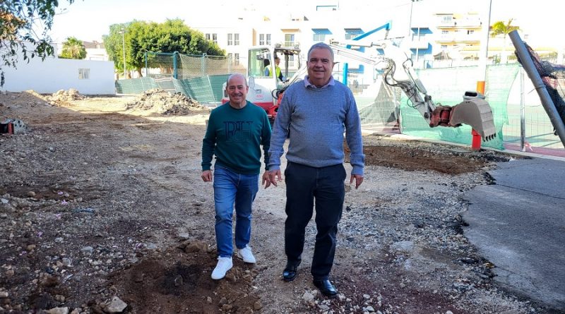 <strong>San Miguel inicia las obras de ampliación del parque infantil en Guargacho</strong>